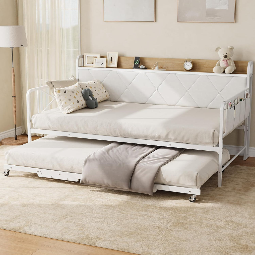 White LED Daybed with Trundle